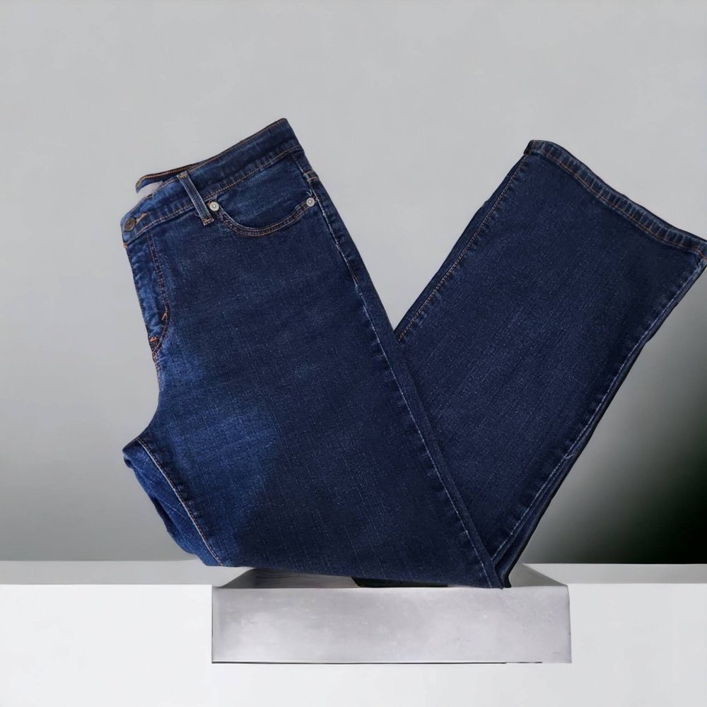 Levi Boot Cut Jeans